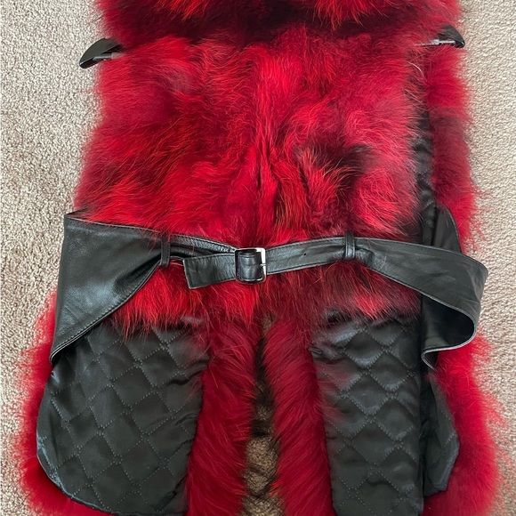 Open Back Belted Fur Vest - Picture 5 of 6
